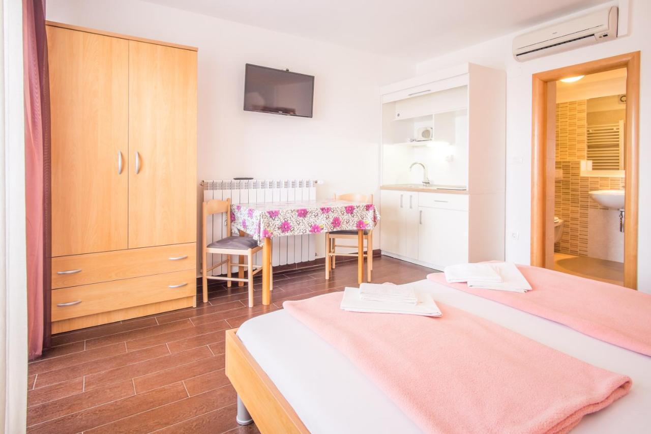 Apartments Bogdanic Krk I Krk Town Εξωτερικό φωτογραφία